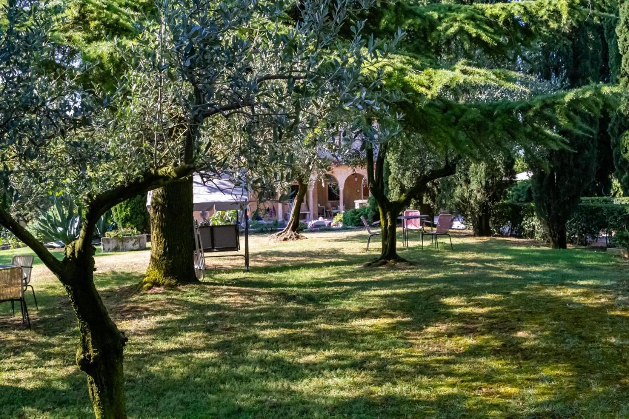 Villa Paradiso Apartment Sirmione Eksteriør bilde